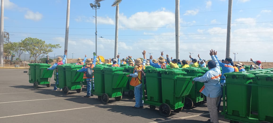 Comuna capitalina adquiere 100 nuevos equipos para fortalecer recolección de basura