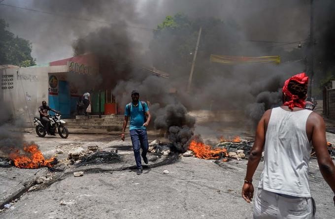 Violencia entre pandillas ha dejado unos 155 mil haitianos desplazados, según OIM