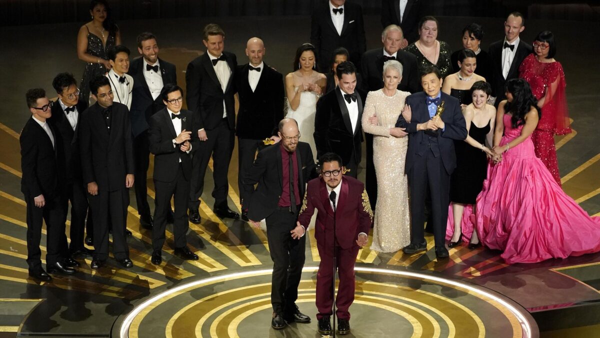 La película “Todo a la vez en todas partes” arrasa en los Premios Oscar 2023