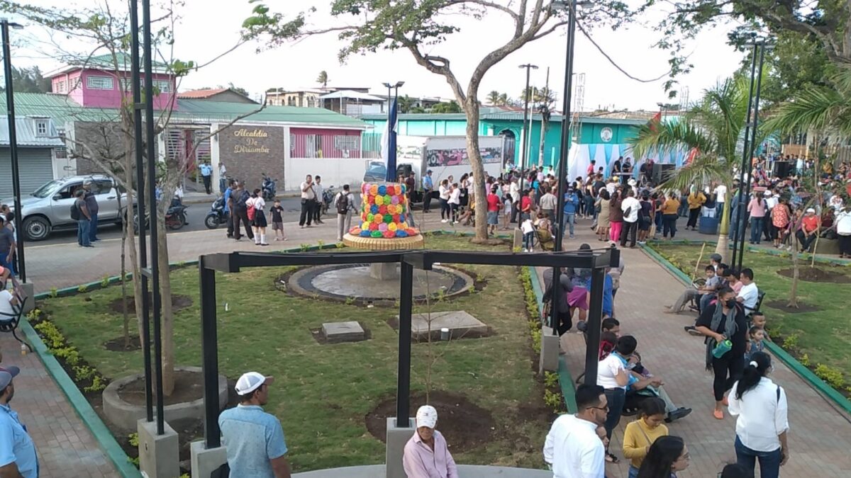 Inauguran remodelación de parque Rubén Darío de Diriamba