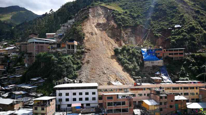 Deslizamiento de tierra deja un fallecido en Perú