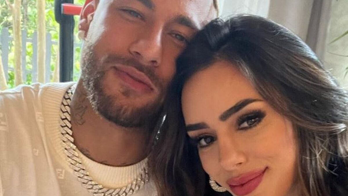 Neymar y su novia anuncian que pronto serán padres