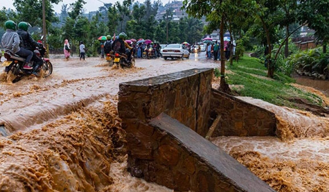 Intensas lluvias provocan 129 fallecidos en Ruanda
