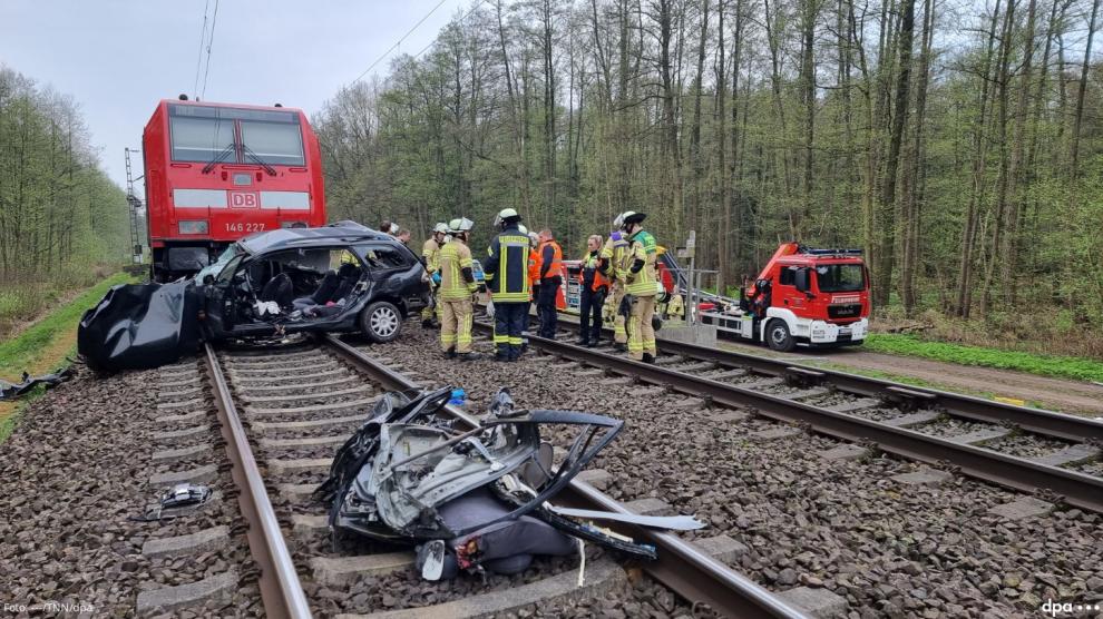 Tren atropella un grupo de trabajadores dejando dos muertos en Alemania