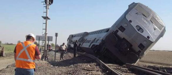 Choque tren heridos California