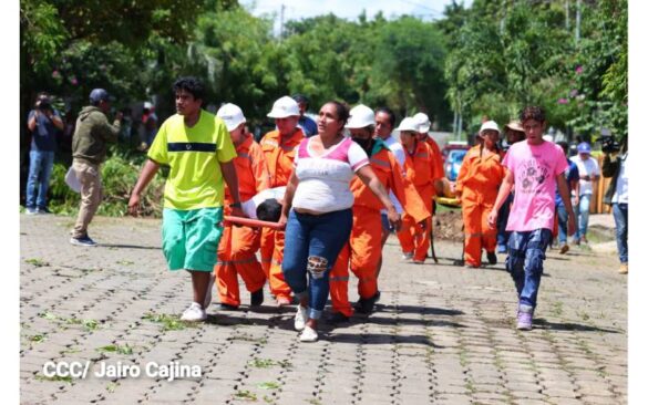 Habitantes barrio participan Ejercicio