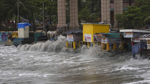 india, ciclon, olas, subida del nivel del mar,