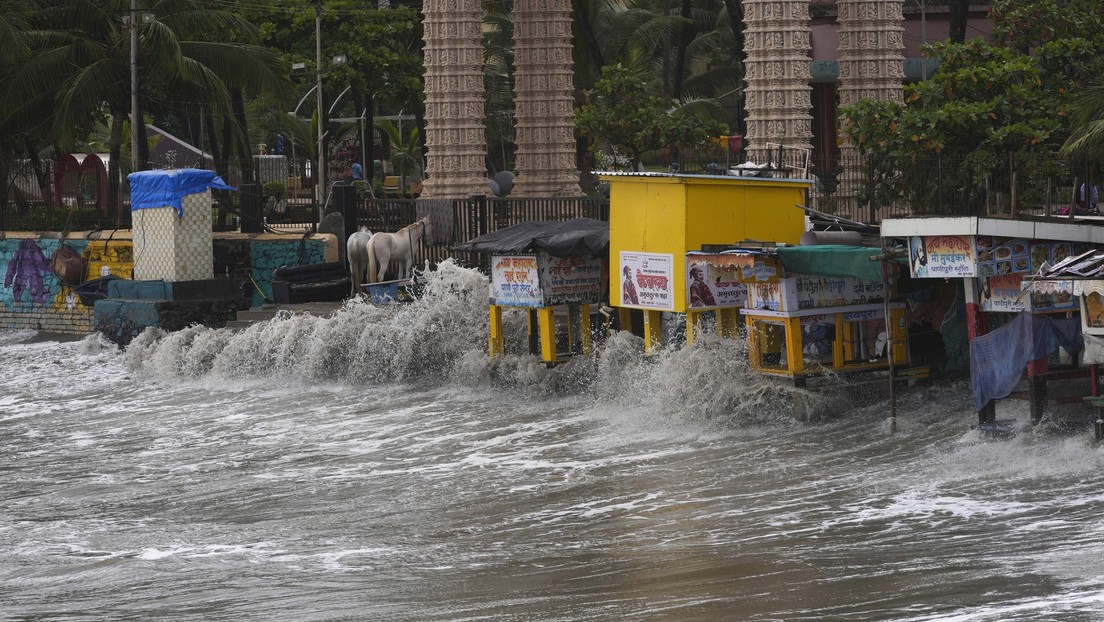 india, ciclon, olas, subida del nivel del mar,