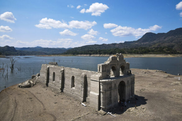 sequia, mexico, iglesia sumergida,