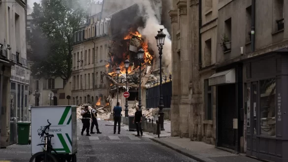 explosion, paris, accidente, incendio,