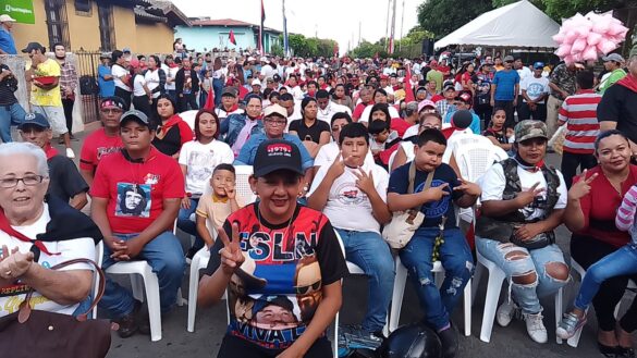 Carazo celebra su liberación