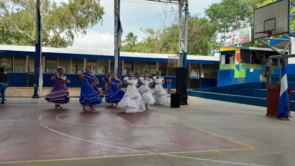 experimental mexico, manana cultura, bailes tipicos, estudiantes,