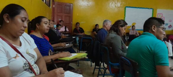 Docentes-participan-encuentro-pedagogico