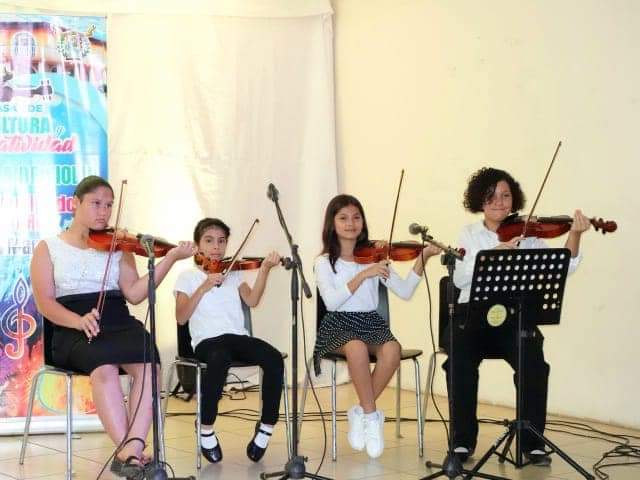 Abren escuela violín Marcos