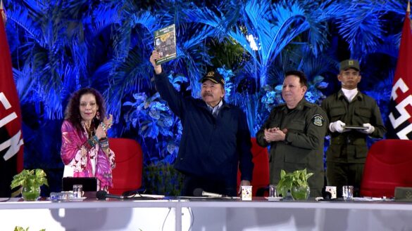 Ortega saludó el 44 aniversario del Ejército de Nicaragua felicitando a todos sus miembros, reconociendo en cada uno de ellos el coraje, la valentía, dignidad y valor.