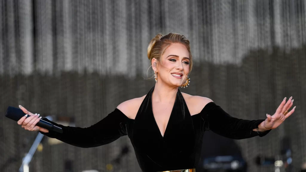 'A Adele realmente le ha encantado actuar en Las Vegas, ya que no afecta su vida familiar y todavía puede ver fans de todo el mundo. 
