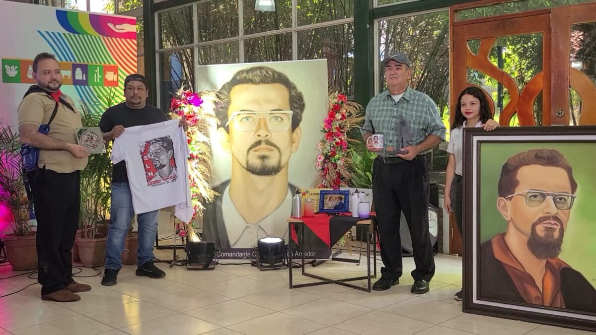 Anuncian feria en honor a Carlos Fonseca Amador en el Parque de Ferias.
