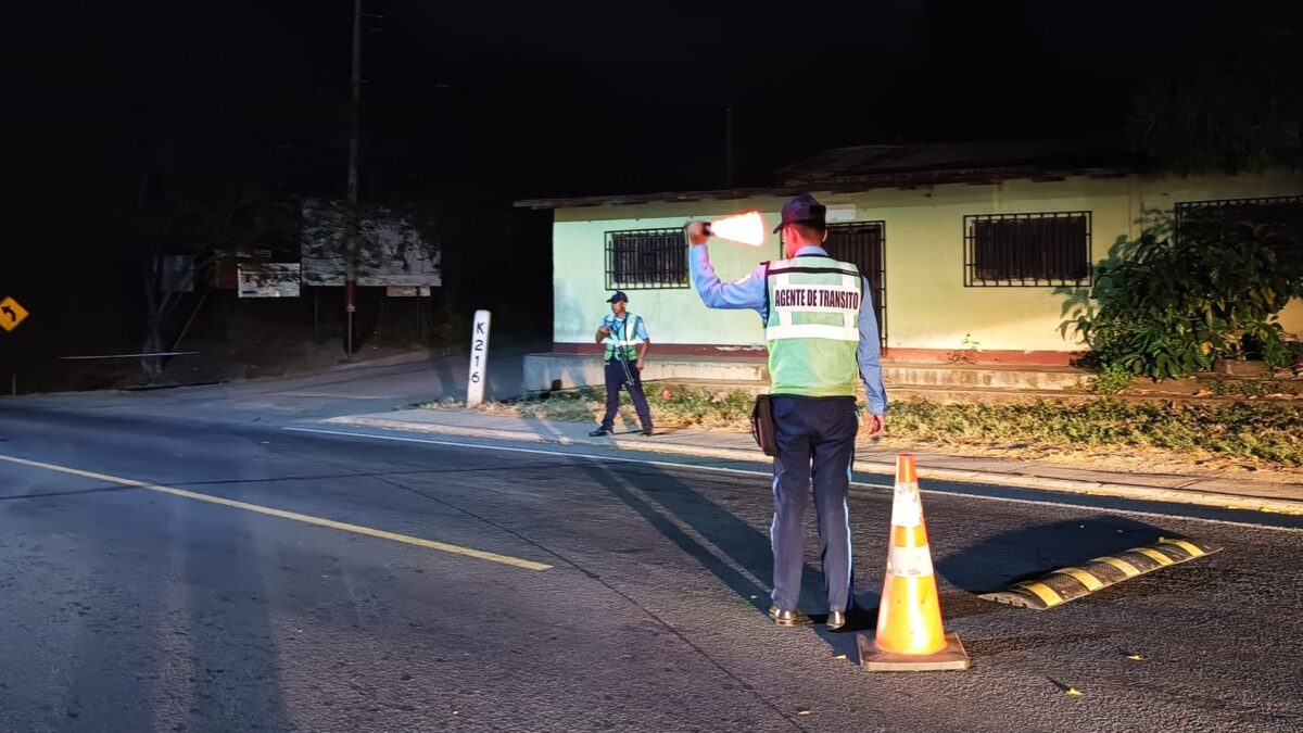 Madriz: Arduo trabajo policial en carreteras para evitar accidentes