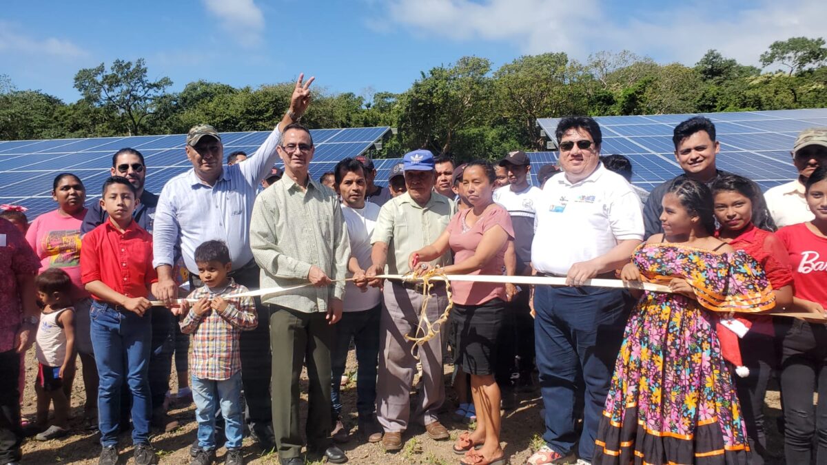 Planta de generación fotovoltaica en Ometepe produce el 15% del consumo energético local