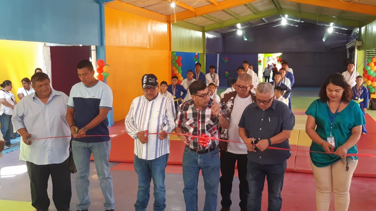 Inauguran galerón multiusos en Mercado San Judas de Managua