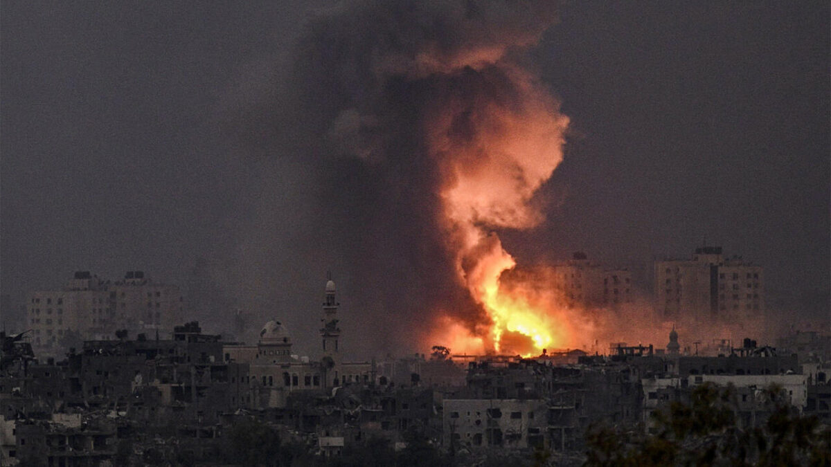 Israel mantiene bombardeos contra diversas zonas de Gaza