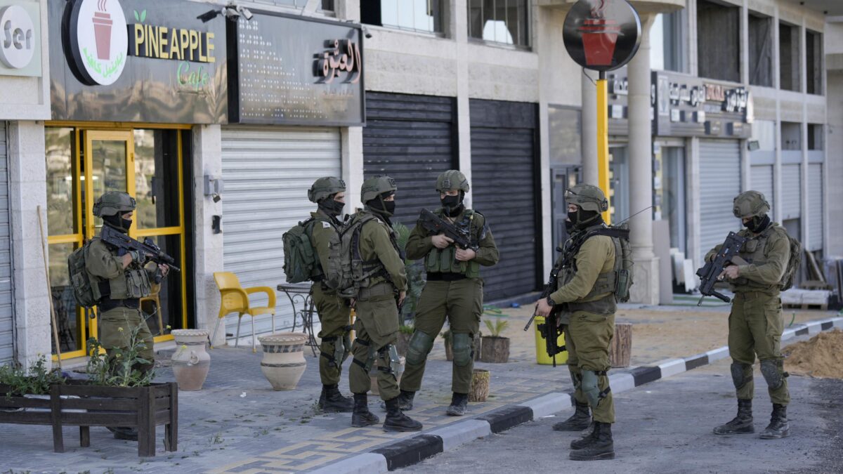Soldados israelíes asesinan a tres palestinos en Jerusalén
