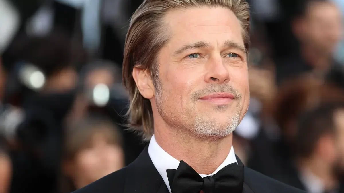 Brad Pitt y su nueva novia coinciden con el padre y el hermano de su ex Angelina Jolie