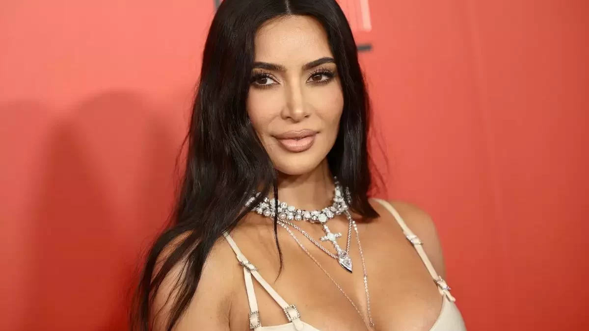 Kim Kardashian muestra el terrible daño que la psoriasis ha hecho en su piel