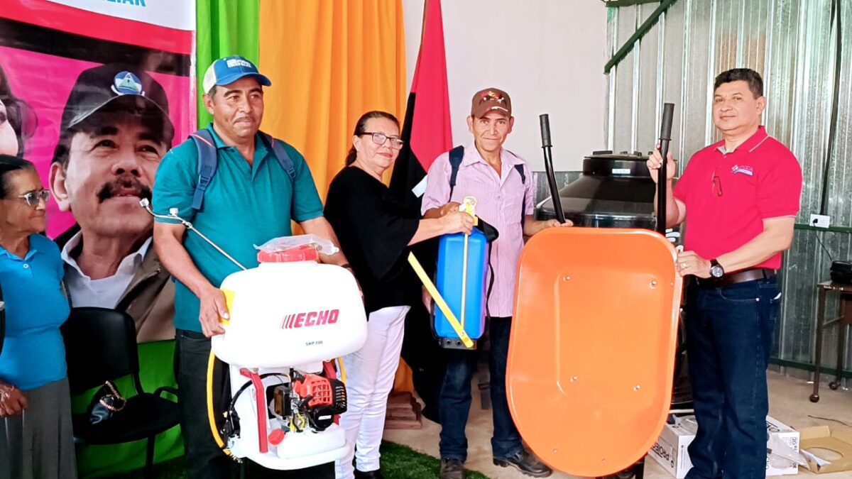 Seis asociaciones momentáneas de Macuelizo y Mozonte reciben desembolso para producir hortalizas