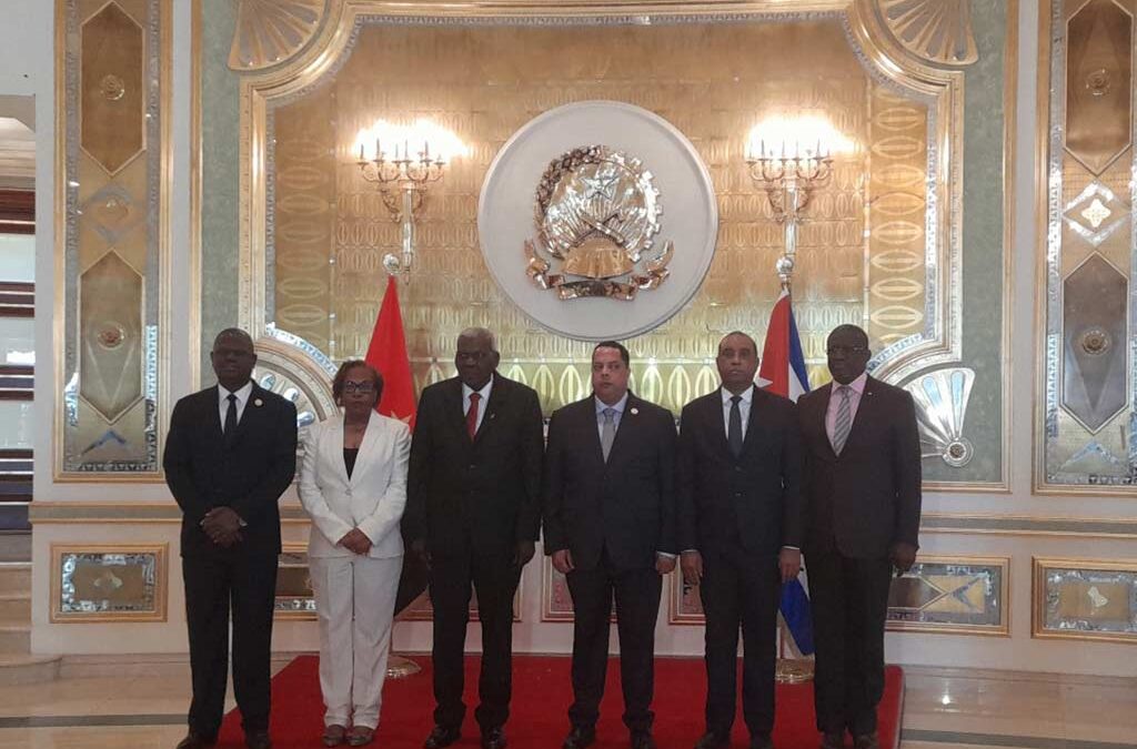 Presidente de parlamento de Cuba ratifica amistad con Angola