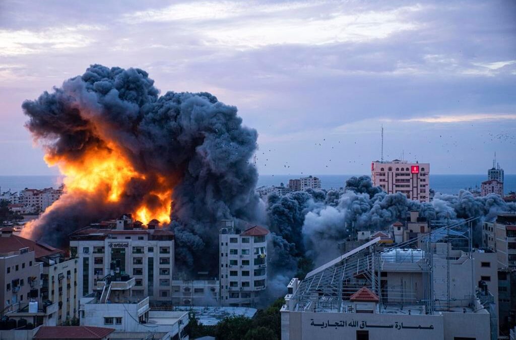 Bombas israelíes mataron a 18 palestinos en dos ciudades de Gaza