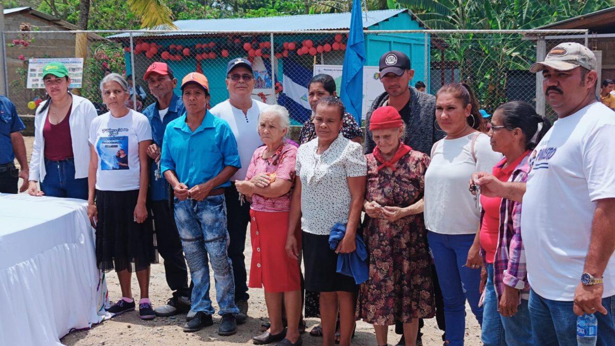 Alcaldía de Jalapa entrega 11 viviendas dignas