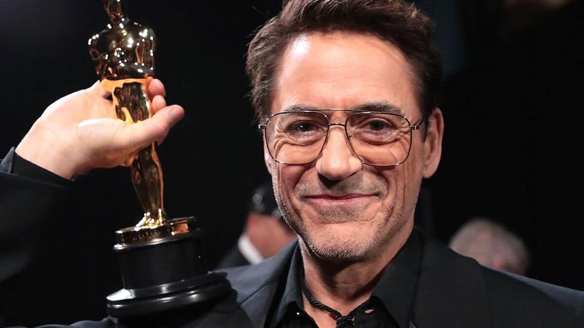 Robert Downey Jr. dedica su primer Oscar a su horrible infancia y a su abogado