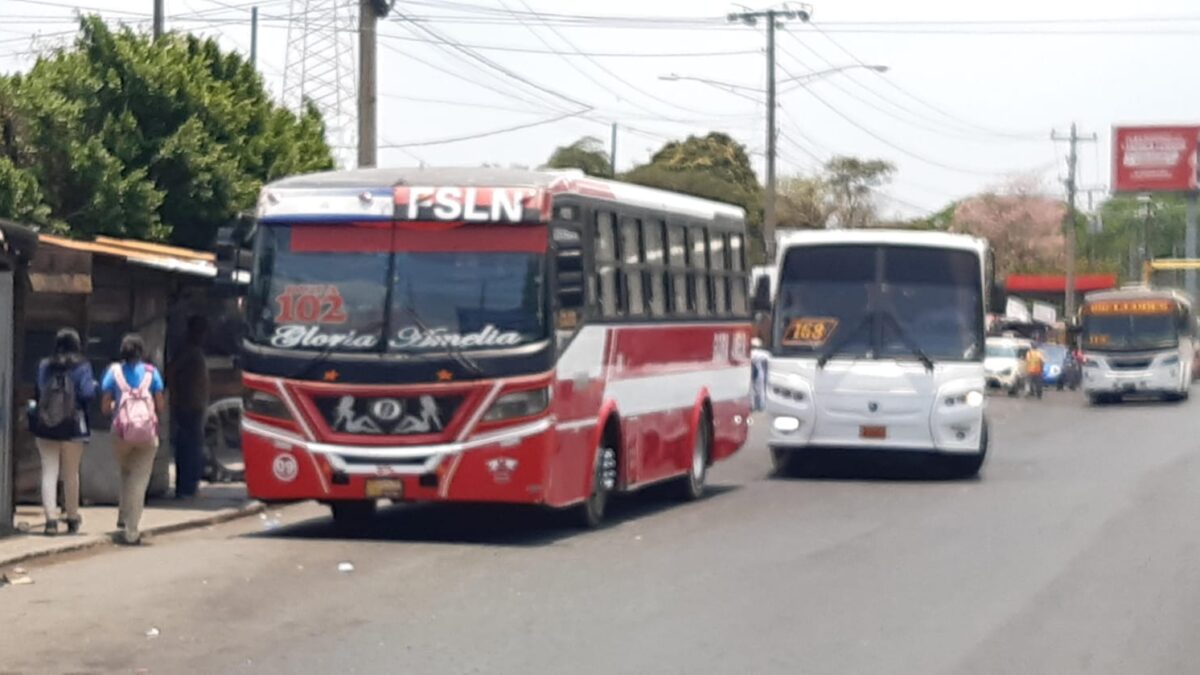 Conductores de buses comprometidos a dar mejores servicios a los pasajeros