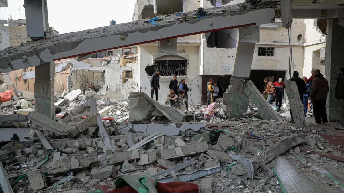 Permanecen 10 mil desaparecidos bajo los escombros en Gaza