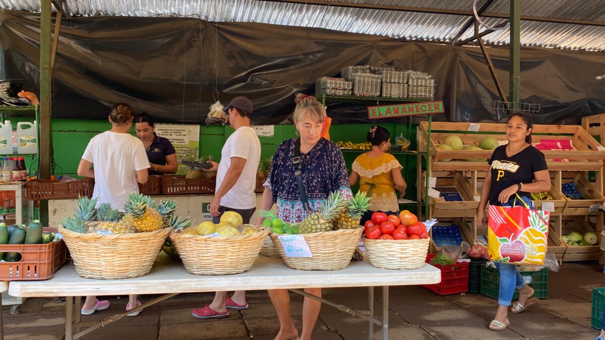 Farmers Market preparan feria dedicada a las madres nicaragüenses