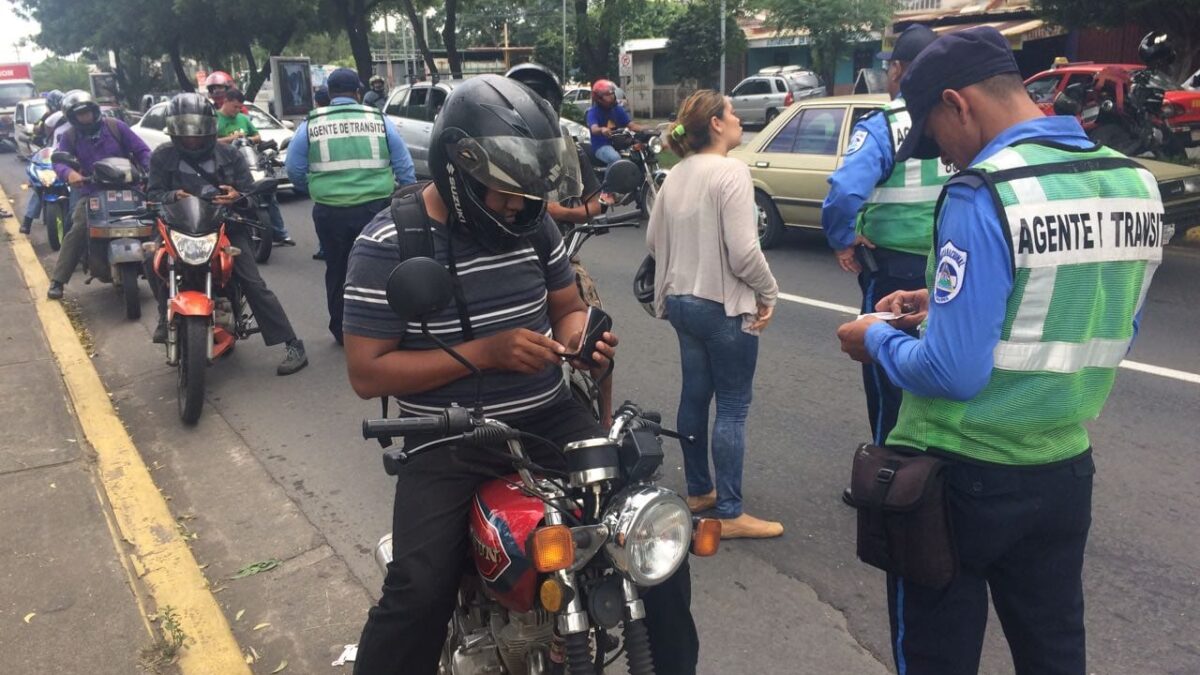 Más de 4 mil conductores multados recientemente en Nicaragua