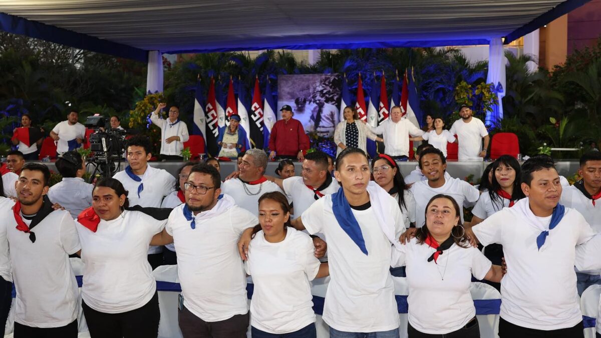 Presidente Daniel Ortega afirma que el legado de Sandino está en la juventud nicaragüense