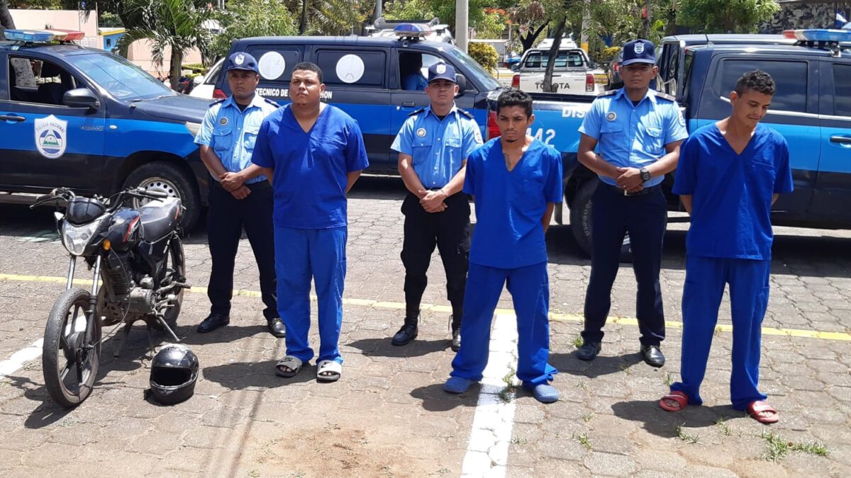 Capturan a sujetos que asaltaban a bordo de motos en Managua
