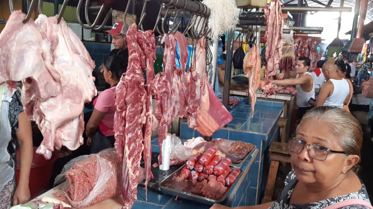 Precios de las carnes estables en mercados