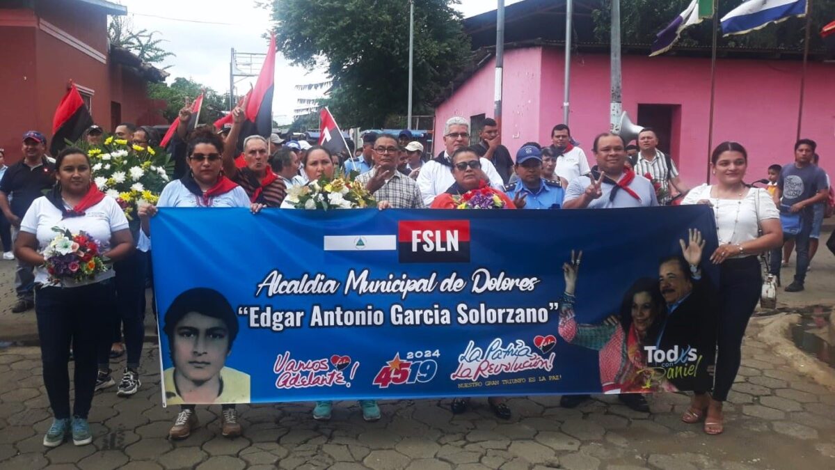 Caraceños rinden homenaje al héroe nacional Edgard Garcia