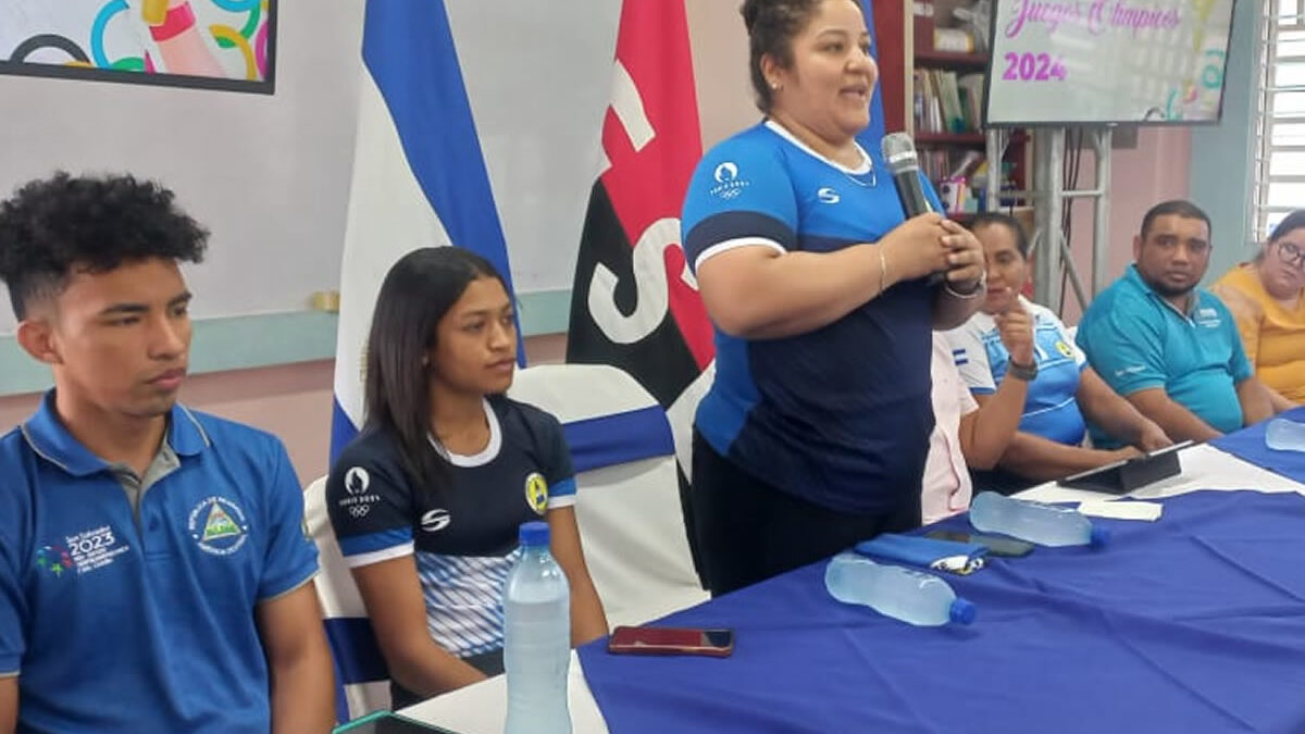 Atletas Olímpicos nicaragüenses comparten con vivencias con estudiantes