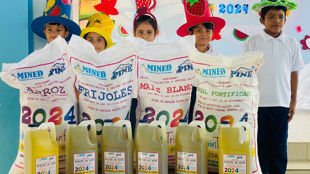 Colegios públicos de Managua reciben última entrega de merienda escolar