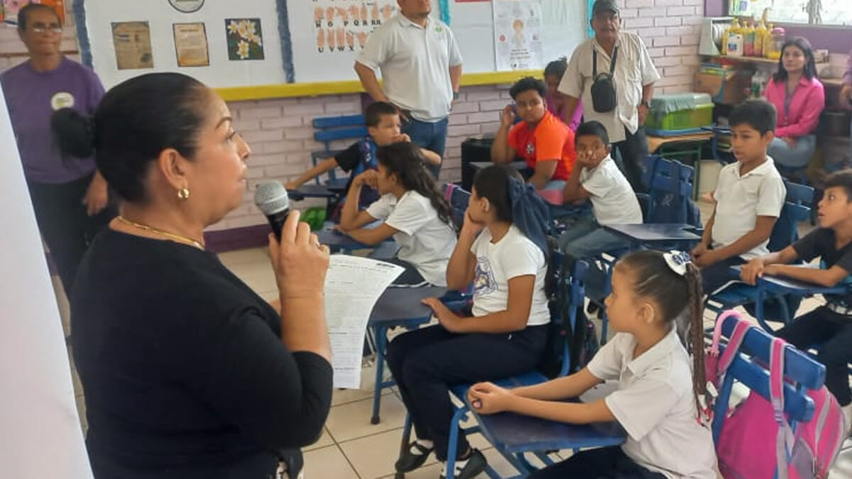 Animan a estudiantes a reforzar conocimientos por las Teleclases