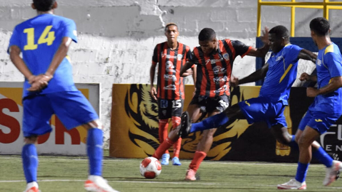 Ferretti logró su primera victoria ante Unan Managua Fútbol Primera División