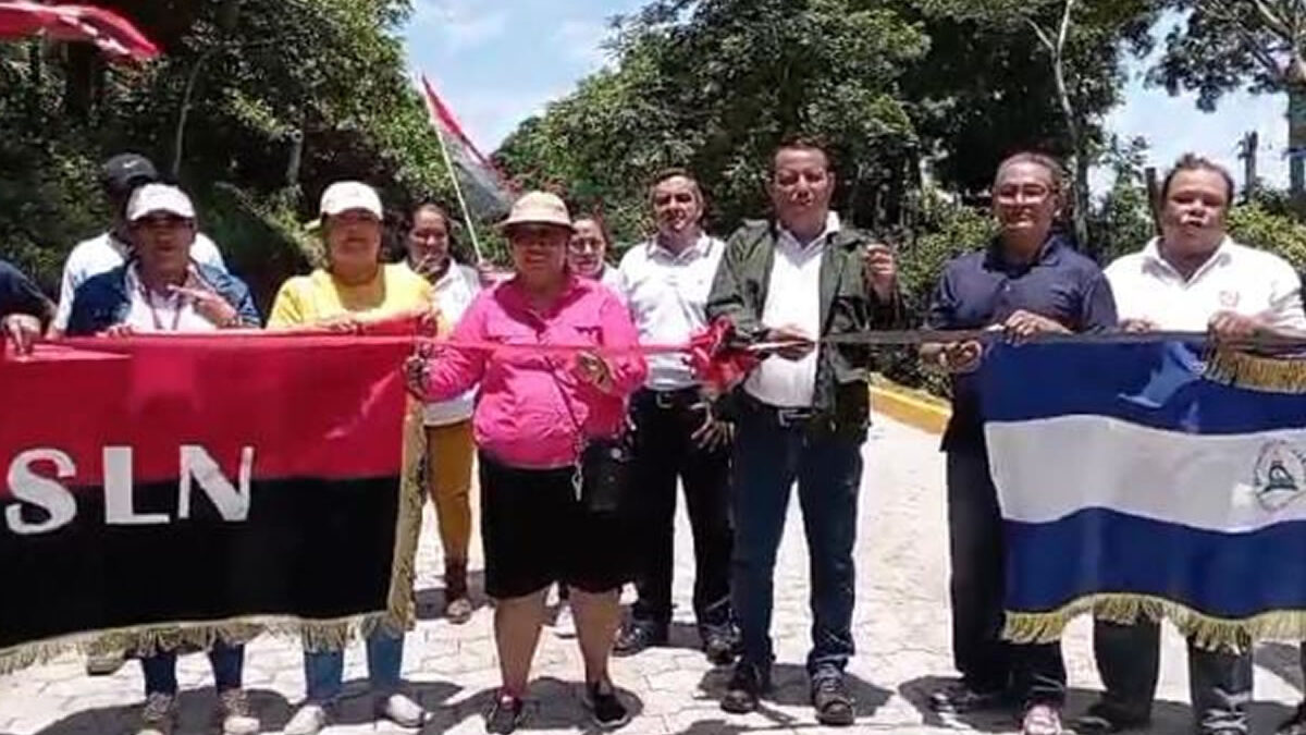 Inauguración de nuevos caminos adoquinados en Dolores, Carazo