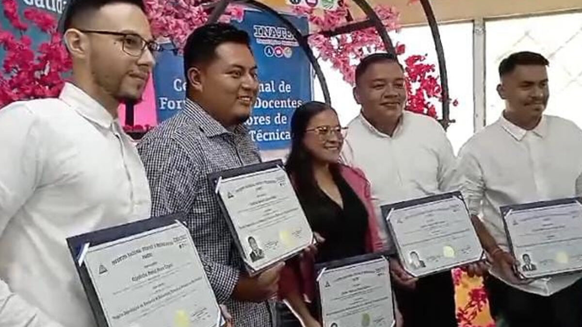 Maestros de Carazo culminaron estudios de formación profesional