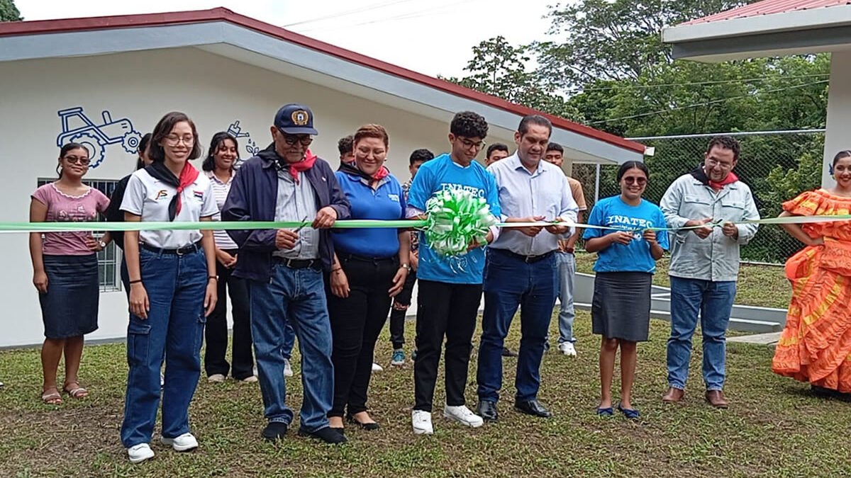 Inauguran moderno Centro Tecnológico en Jinotepe