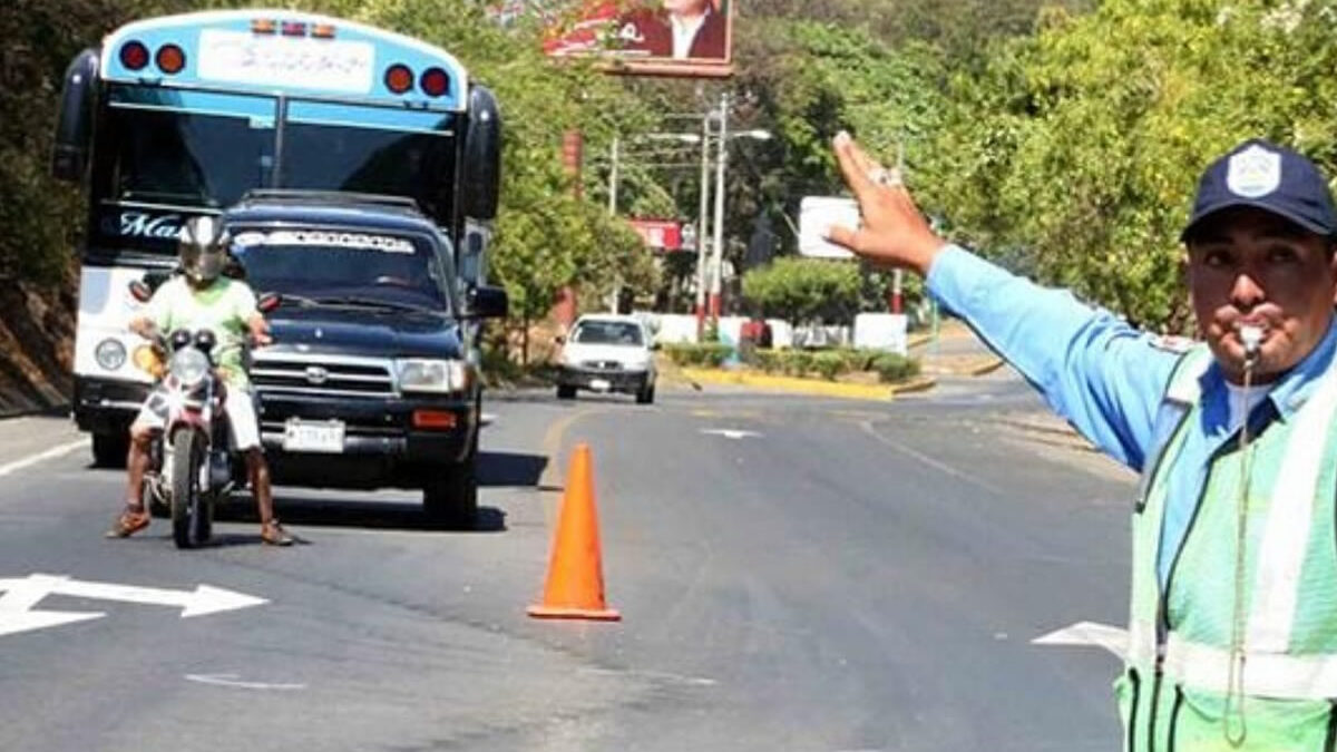 Policía Nacional detiene a 127 personas por conducir en estado de ebriedad