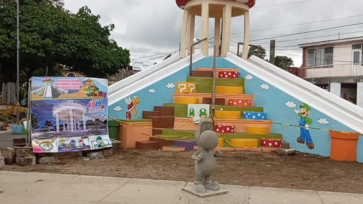 Avanza la remodelación del parque central de San Marcos